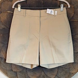 Ann Taylor Women’s The Metro Shorts NWT
